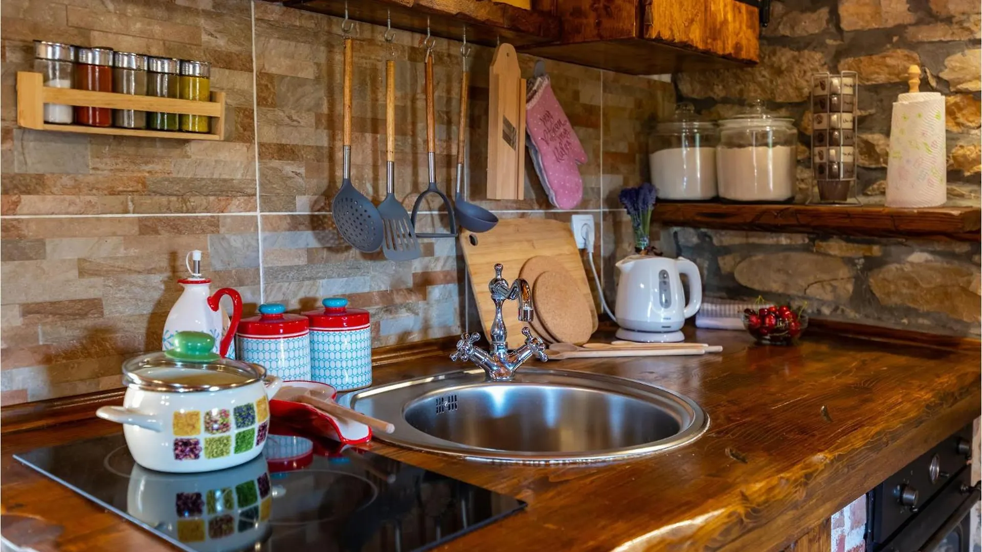 Gorgeous Home In Zelengrad With Kitchen 0*,