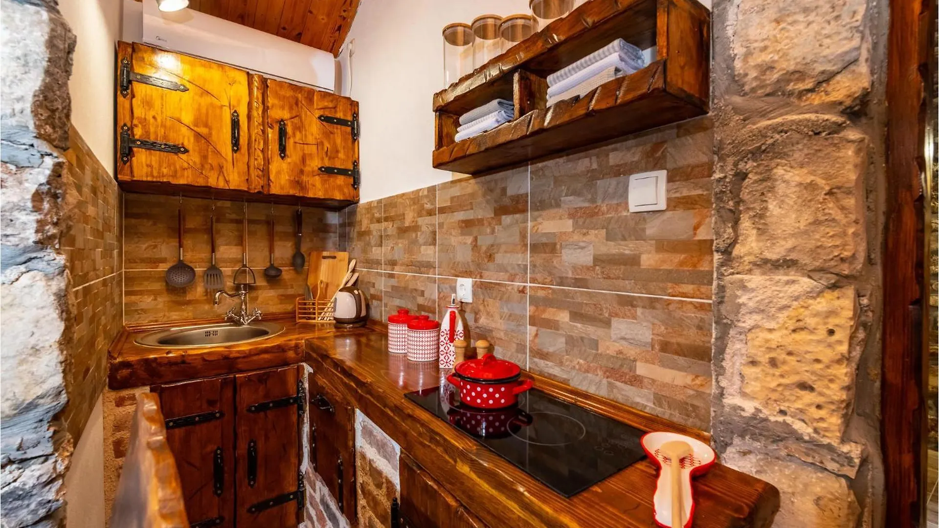 Gorgeous Home In Zelengrad With Kitchen Croatie
