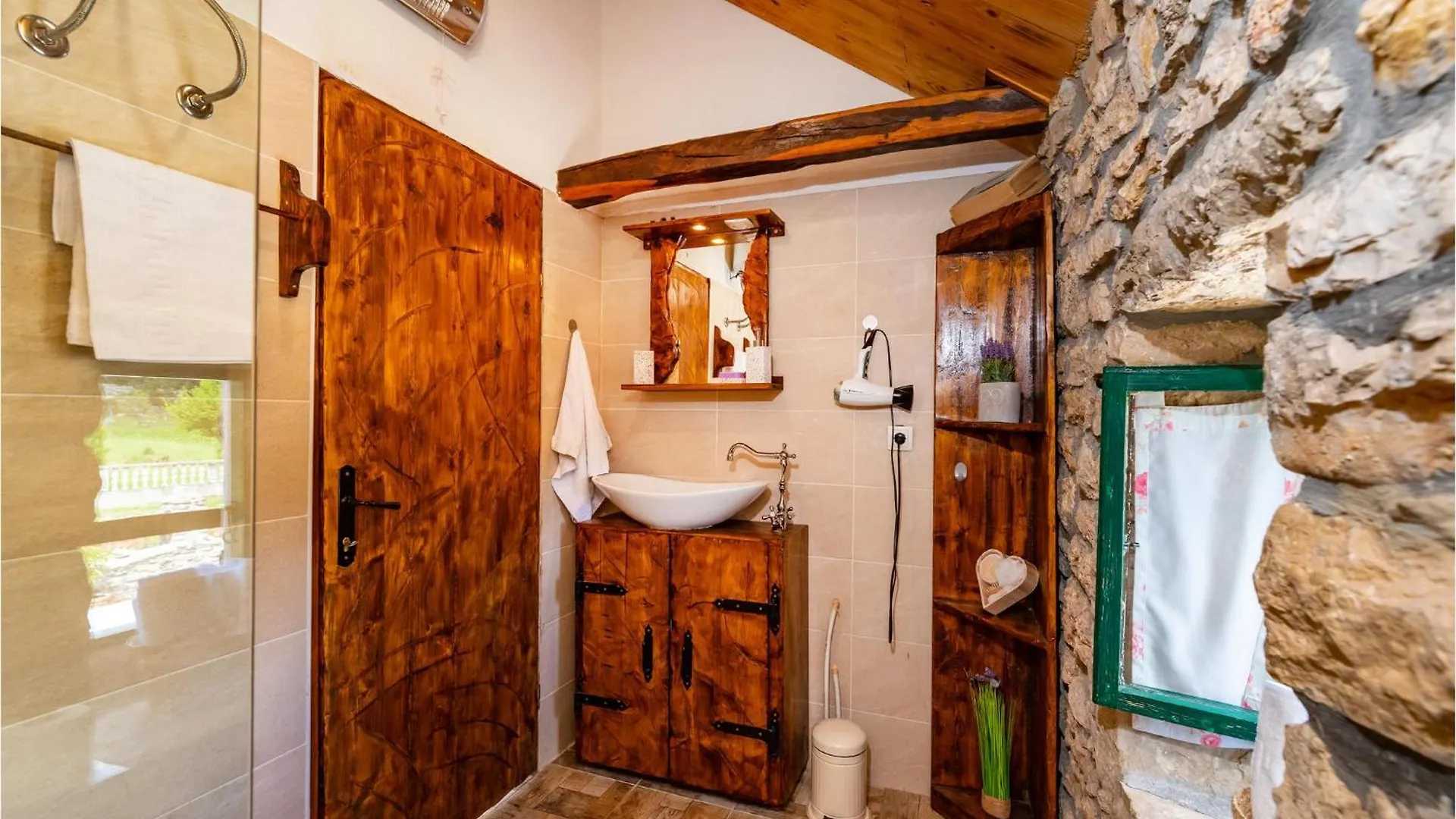 Gorgeous Home In Zelengrad With Kitchen